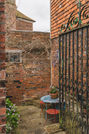 207877 - 4TowerCottages_Rye_HighRes-05.jpg