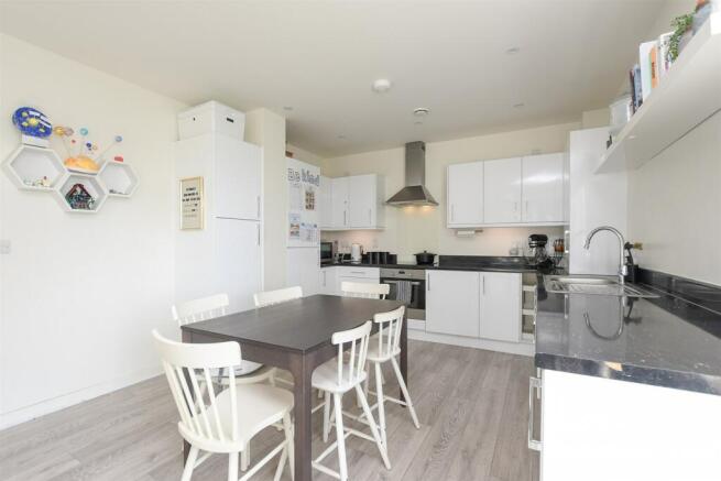 Lounge/Kitchen