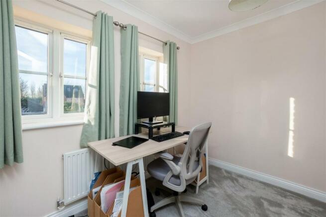 29 Stephenson Way-15.jpg