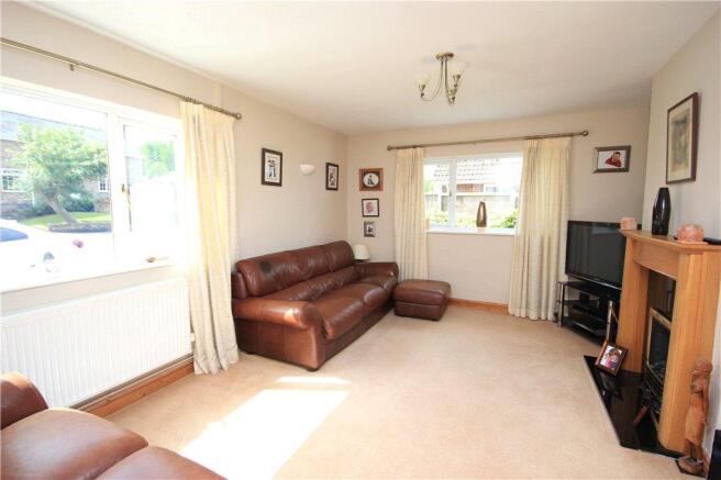 04 Sitting Room