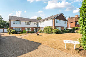 5, Madeira House, Madeira Road, West Byfleet KT14 6DL