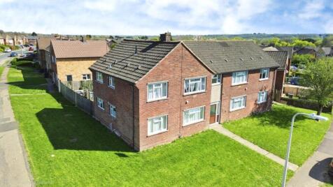 Gaywood Drive, Newbury, Berkshire, RG14