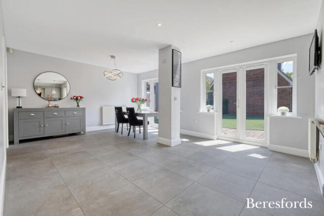 Kitchen/Dining
