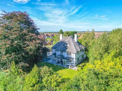 Lutterworth Road, Nuneaton, CV11