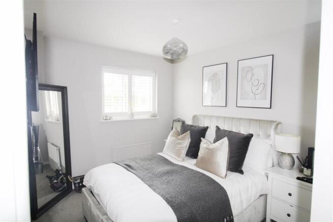 5-Bed 2.jpg