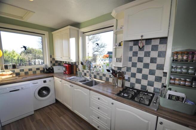 Kitchen / Breakfast Room