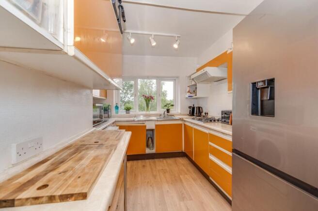 KITCHEN, DINER AND LIVING ROOM