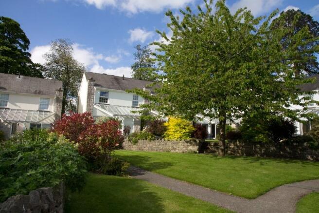 Gardens and groun...