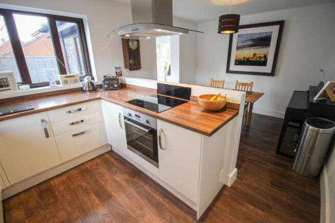Kitchen/Dining Room