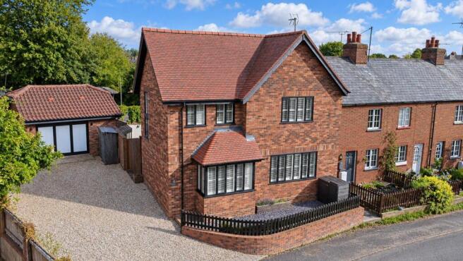 4-bed detached on Waterdell Lane, St. Ippolyts, Hitchin, £900,000