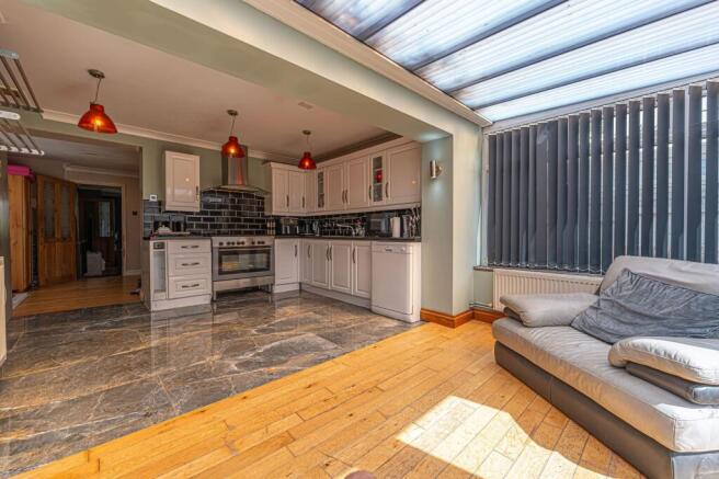 Kitchen/Sun Room