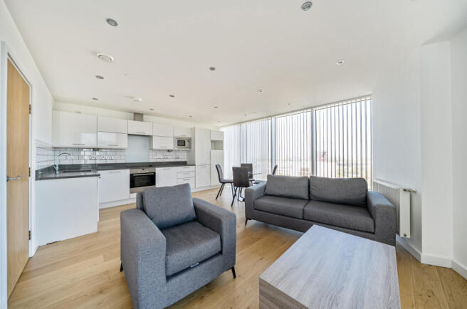 1365169-17-68e7a1...