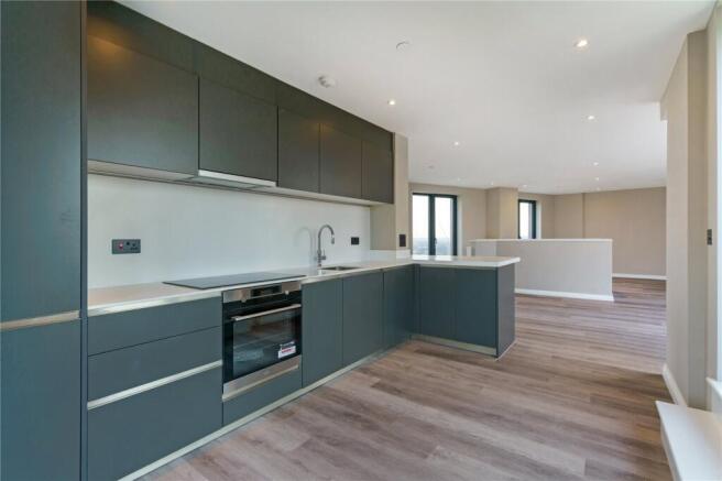 3 bed Penthouse for sale Image 10