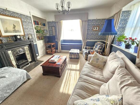 Living Room.jpg