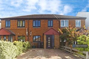 5d, Milner Road, Morden SM4 6EN