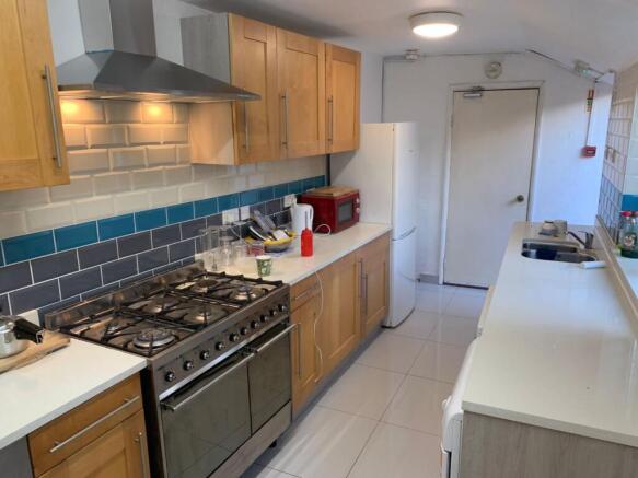 2. worksurfaces.jpeg