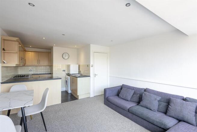 Open Plan Lounge/Kitchen