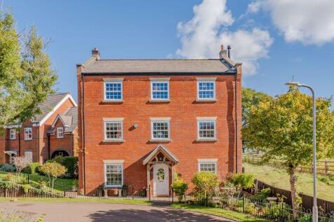 Hall Close, Naseby