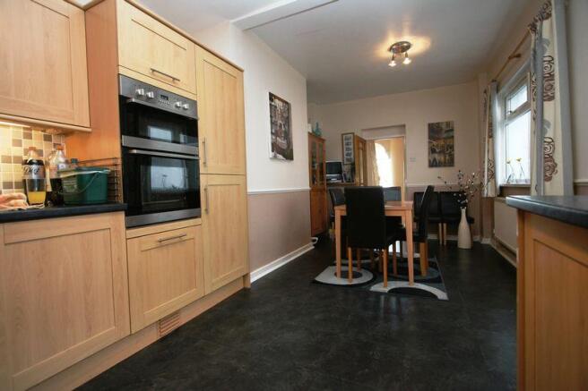 Kitchen to Bre...