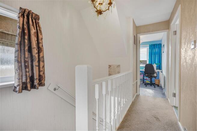 3 bed Semi-Detached for sale Image 10