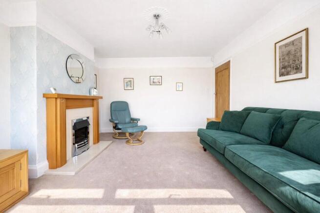 3 bed Semi-Detached for sale Image 5