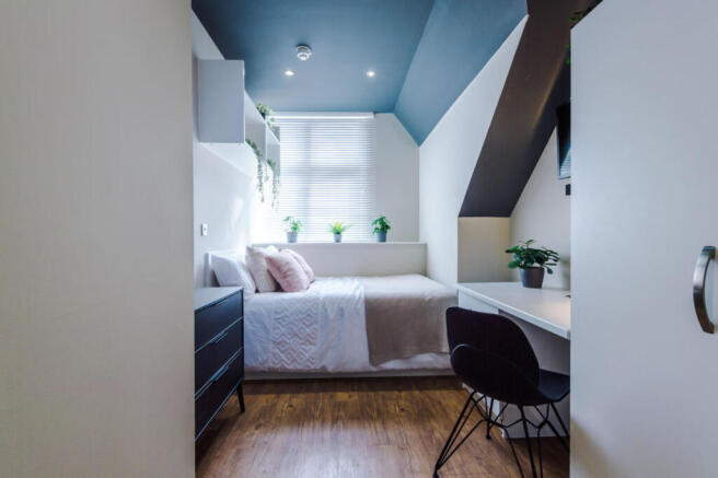 Flat 15, UNW, 2