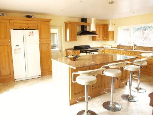 Kitchen 2