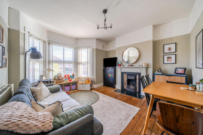 Birkhall Road, London photo 4