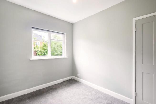 3 bed Terraced to rent Image 6