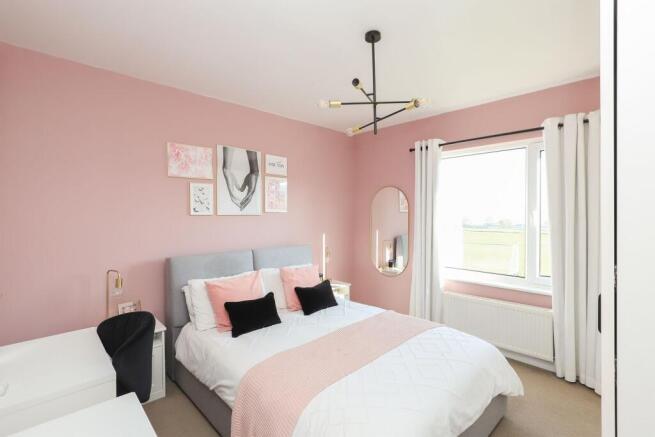 3 bed Semi-Detached for sale Image 7