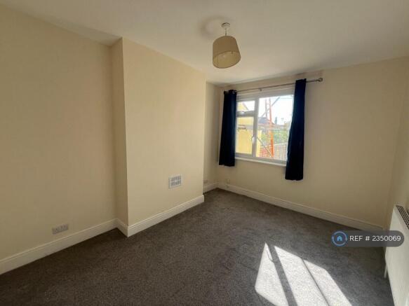 Dining Room/ Bedroom 4