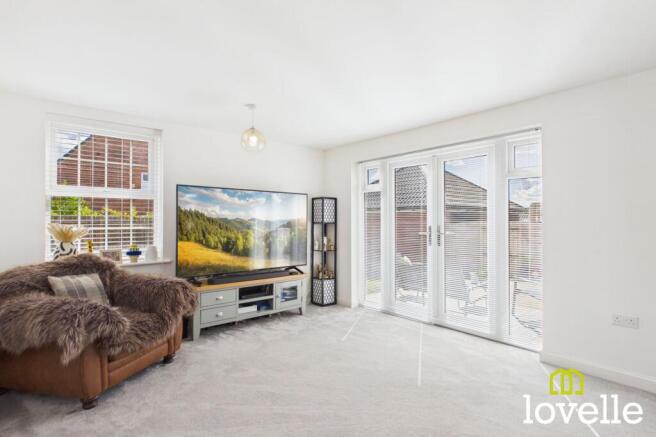 4 bed Detached for sale Image 10
