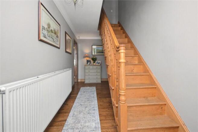 6 bed Detached for sale Image 11