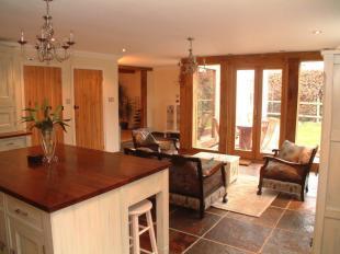 Kitchen/Family Rm