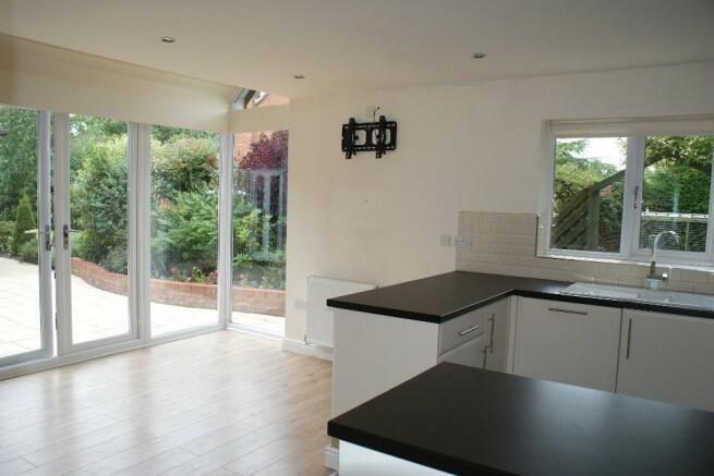 Annexe Kitchen/Di...