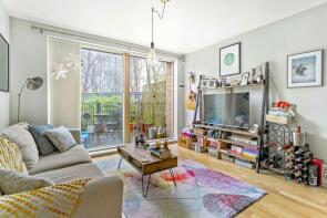 Flat 32, Bennets Courtyard, Watermill Way, Colliers Wood, London SW19 2RW