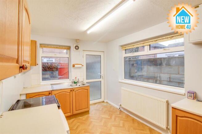 KITCHEN: