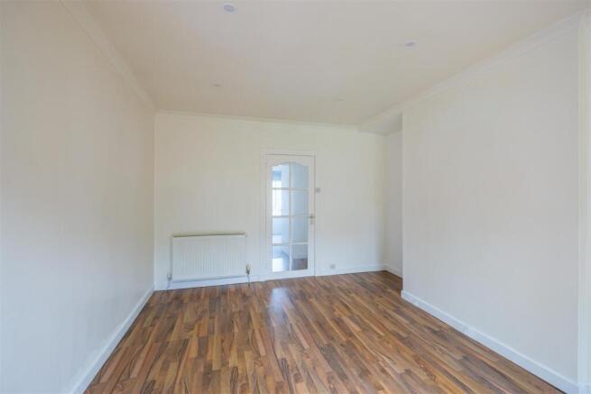 Kingsbridge Drive-14.jpg
