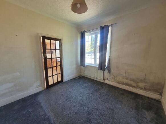 2 bed Semi-Detached Bungalow for sale Image 6