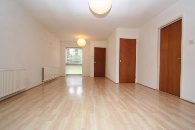 Lounge1-4.jpg