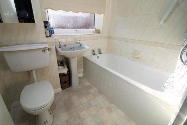 Bathroom/w.c.