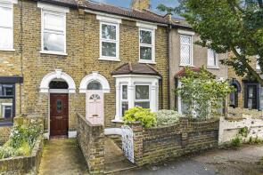 40, Farmer Road, London E10 5DL