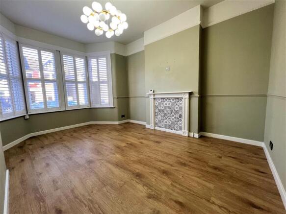 Living Room.jpg