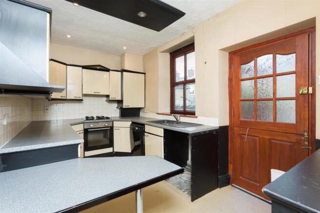 KITCHEN b.jpg