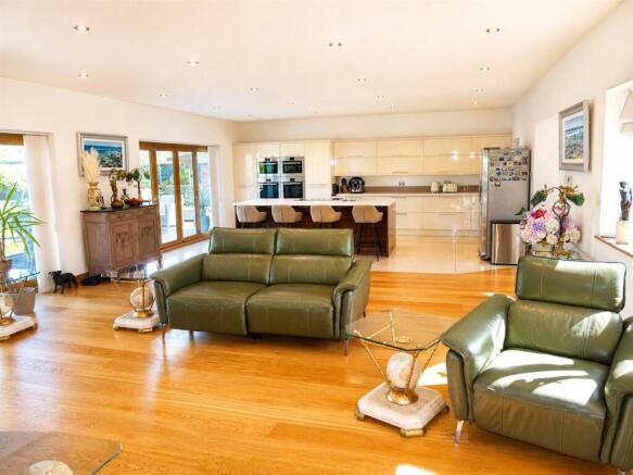 Knowle Hill, Hurley photo 4