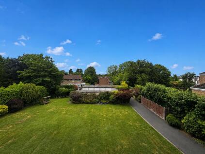 Flat 11, Woodlands Court, Park Road, Southborough, Tunbridge Wells TN4 0NY