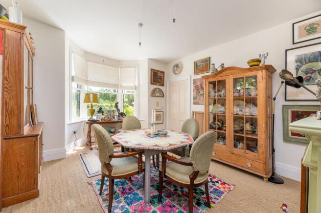 4 bed Detached for sale Image 10