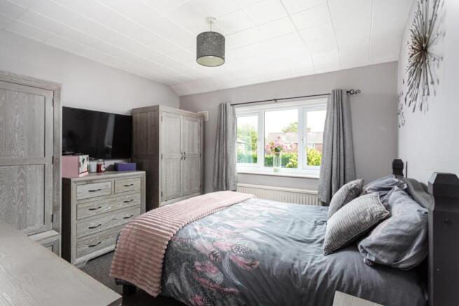3 bed Semi-Detached for sale Image 8