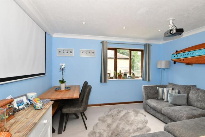Kitchen/ Living Area