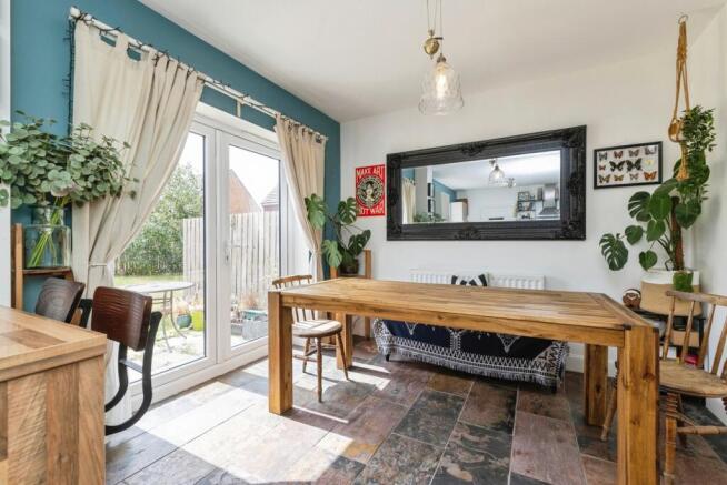 4 bed Detached for sale Image 4
